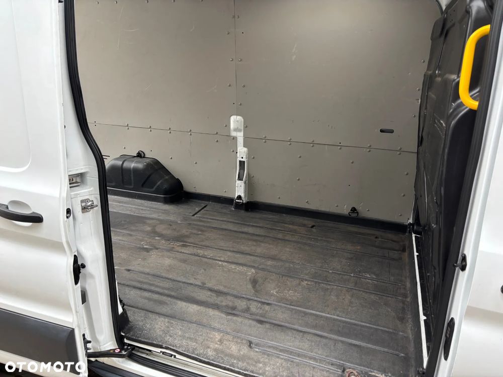 Ford TRANSIT - 11