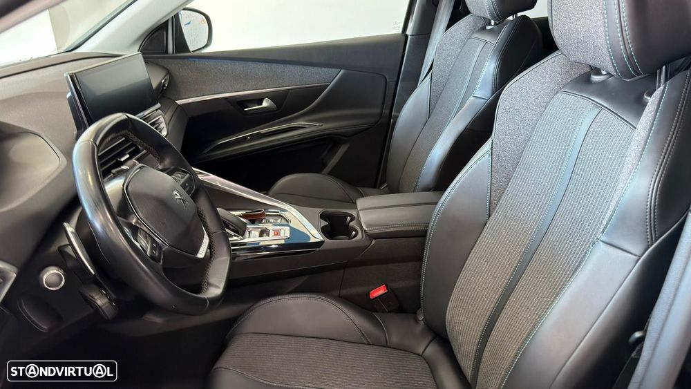 Peugeot 3008 1.6 Hybrid Allure Pack e-EAT8 - 4