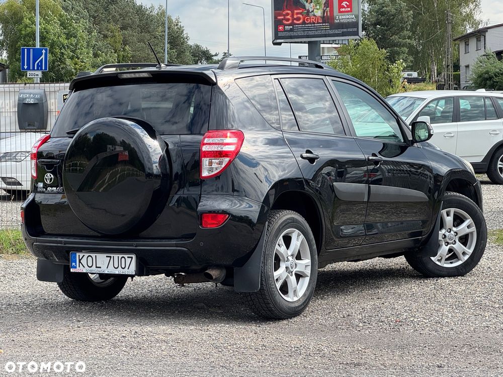 Toyota RAV4 2.2 D-4D Sol - 8