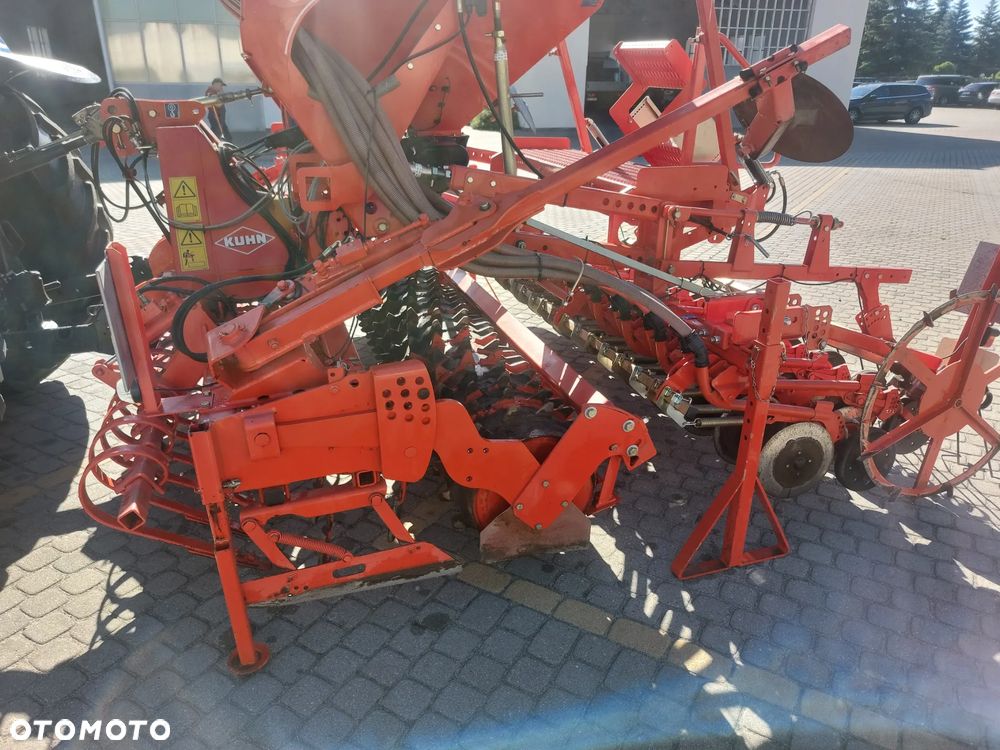 Kuhn LC302 - 8