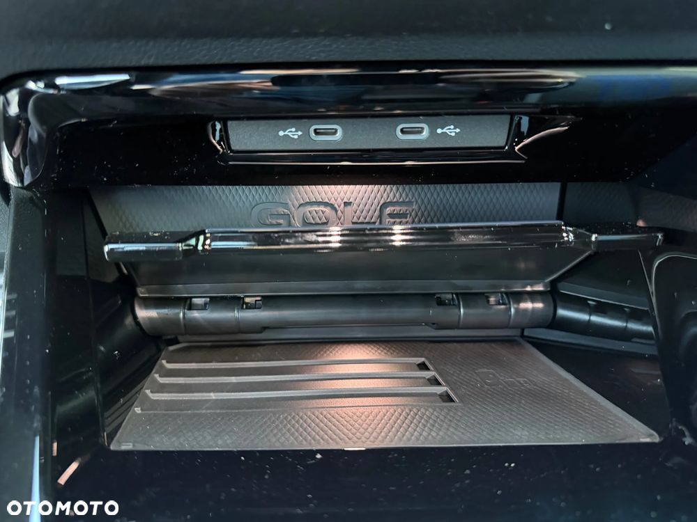 Volkswagen Golf Variant - 16