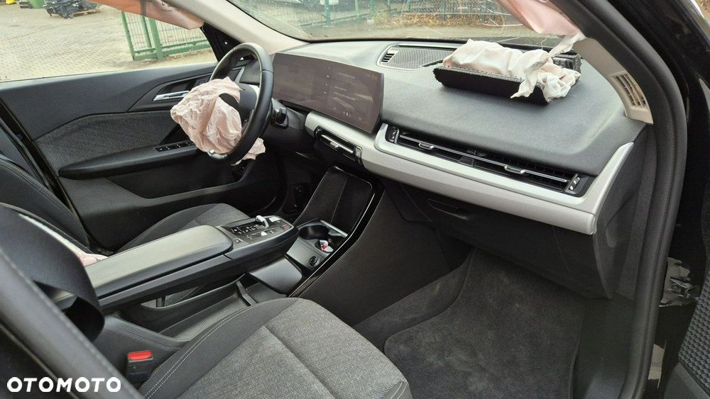 BMW iX2 eDrive20 66.5kWh - 12