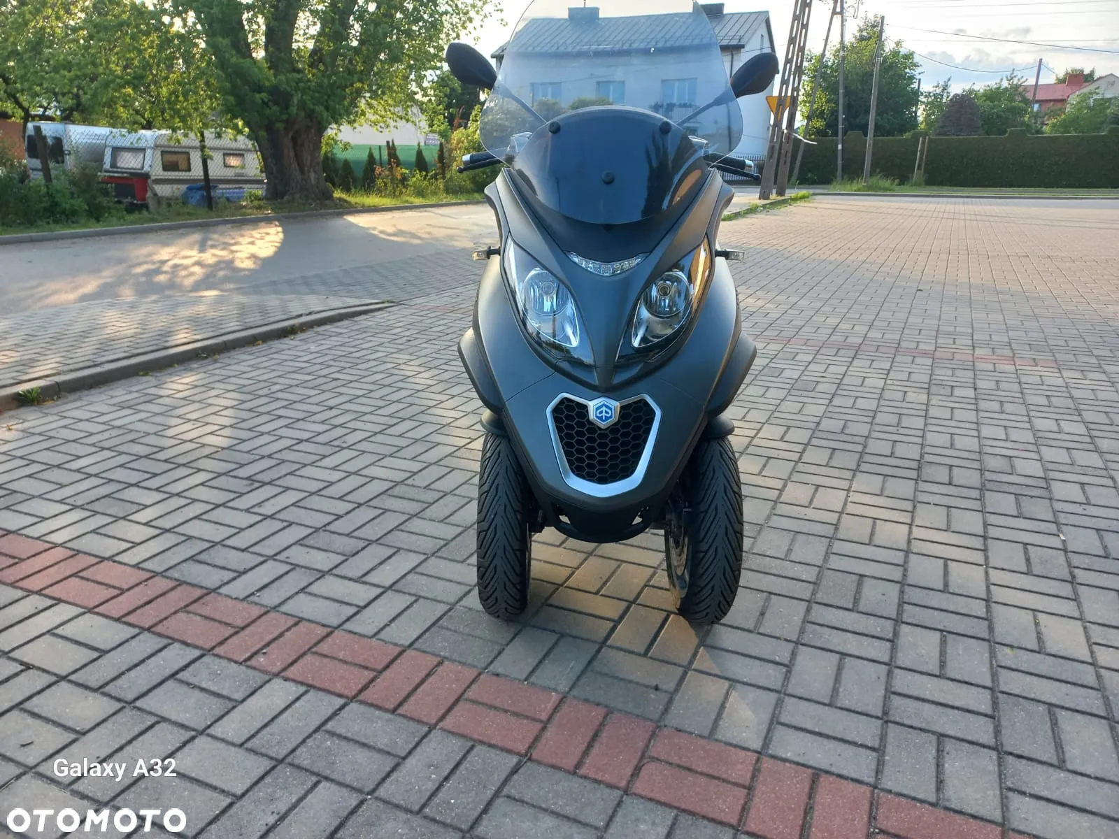 Piaggio MP-3 - 4