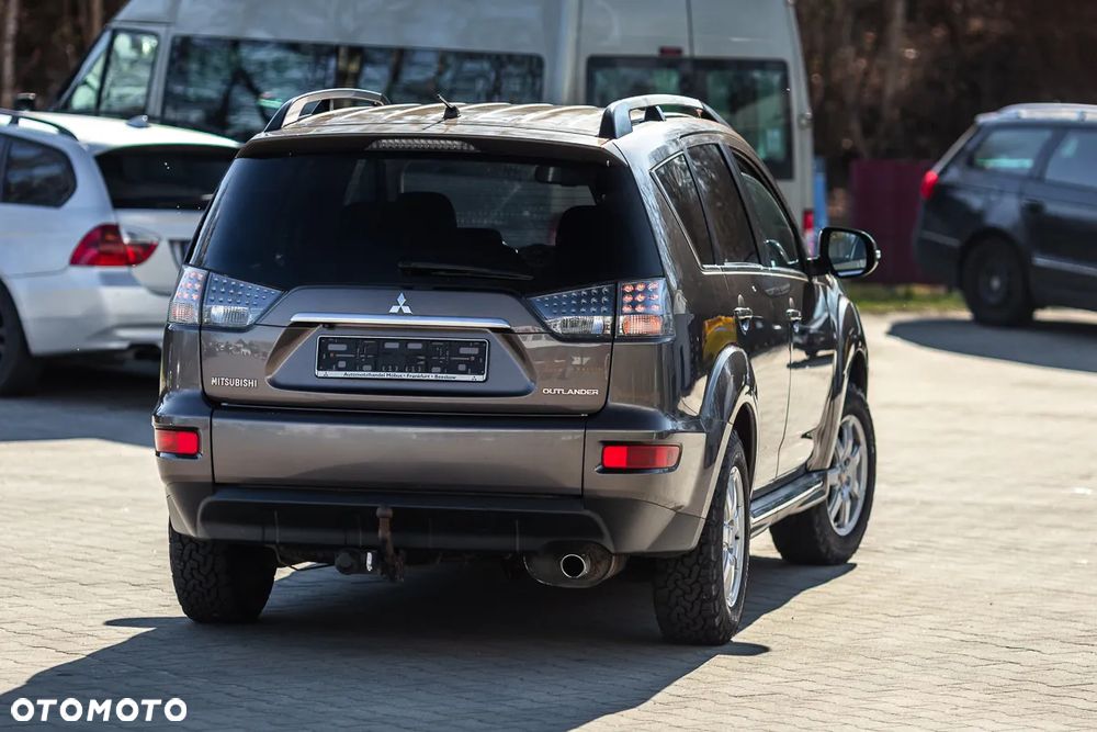 Mitsubishi Outlander 2.0 2WD - 14