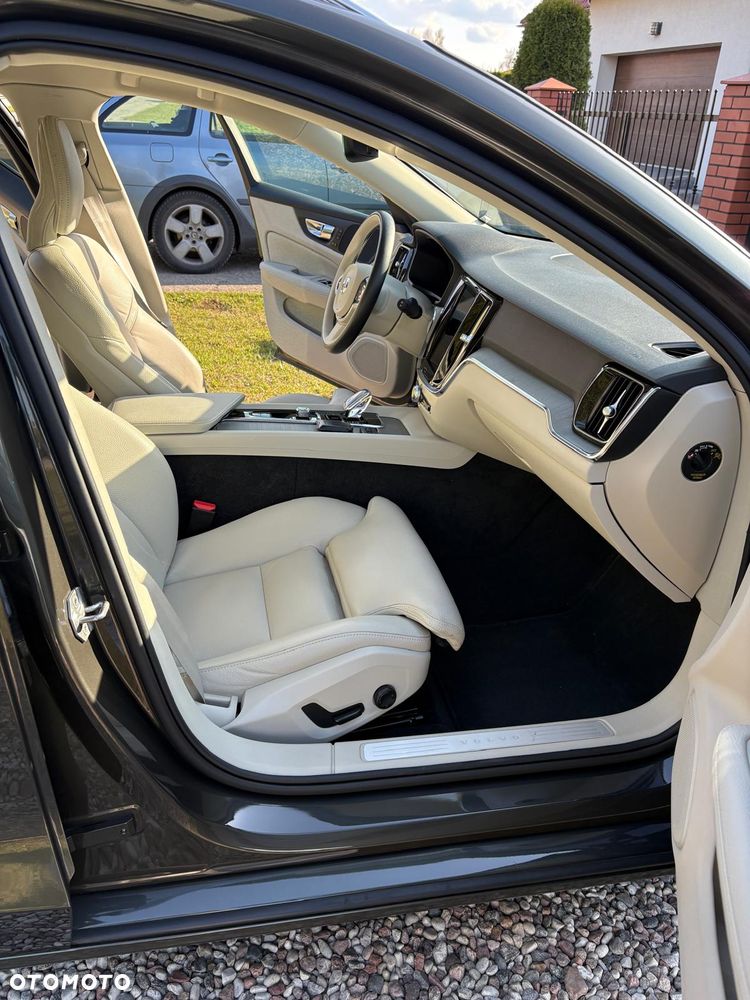 Volvo V60 B3 B Inscription - 19