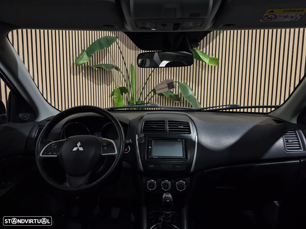 Mitsubishi ASX 1.8 DI-D Instyle - 23