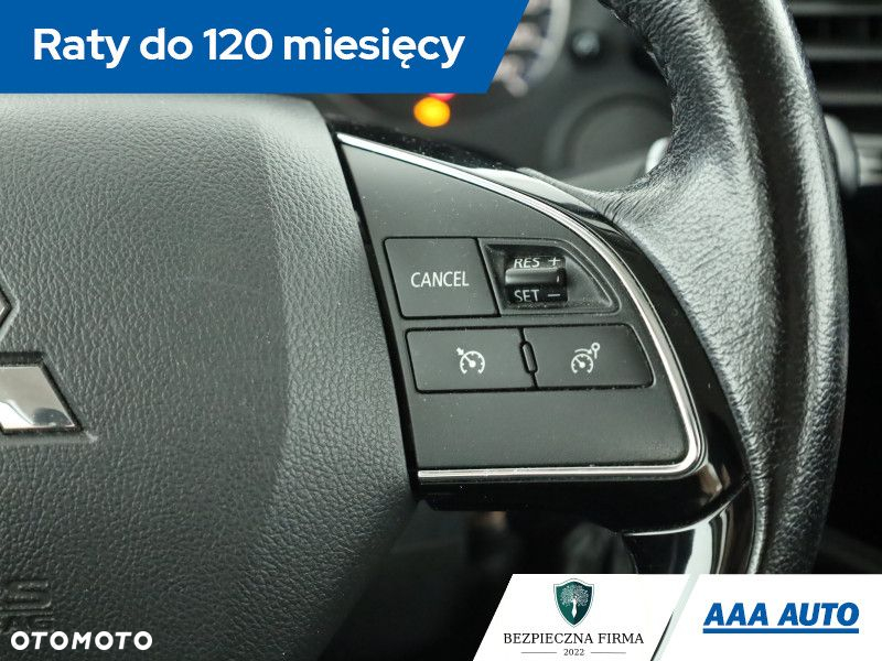 Mitsubishi Outlander - 15