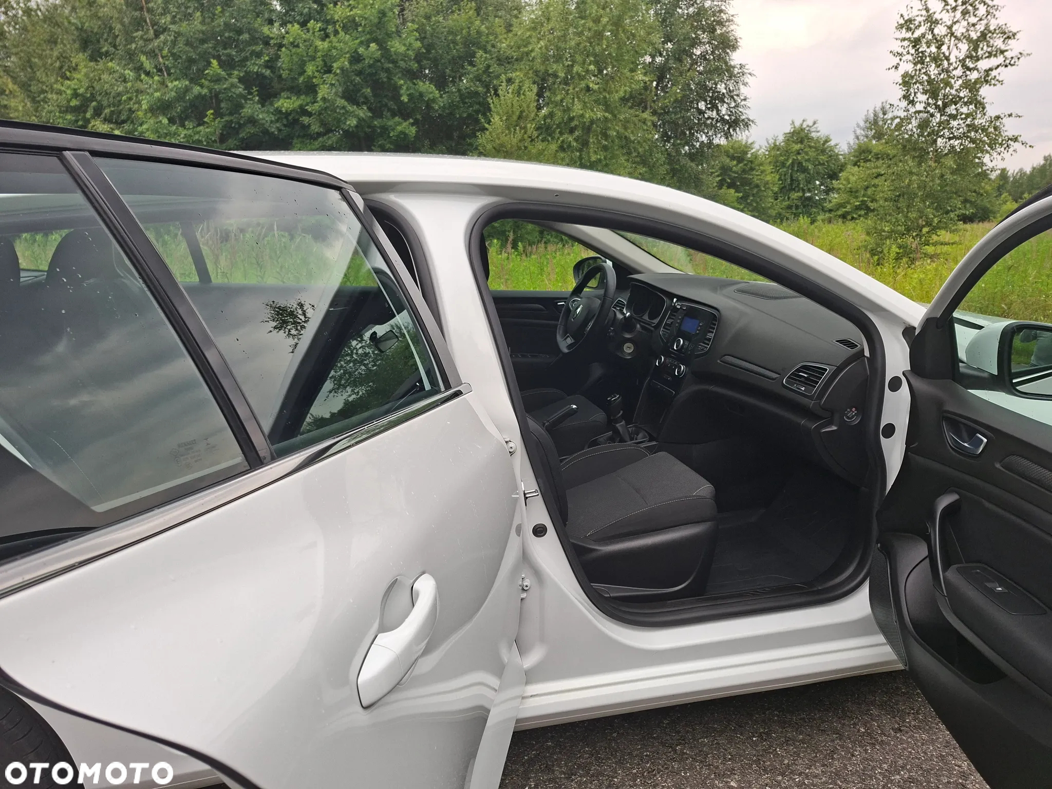 Renault Megane 1.3 TCe FAP Life - 4