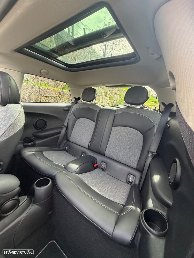MINI 3 Portas Cooper D Aut. - 14