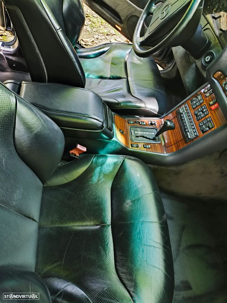 Mercedes-Benz 300 D Turbo - 6