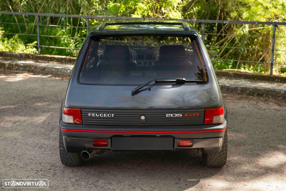 Peugeot 205 1.6 GTi - 4