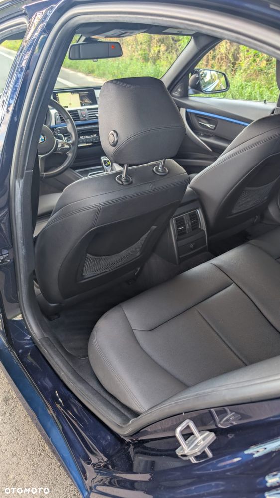BMW Seria 3 340i M Sport - 32