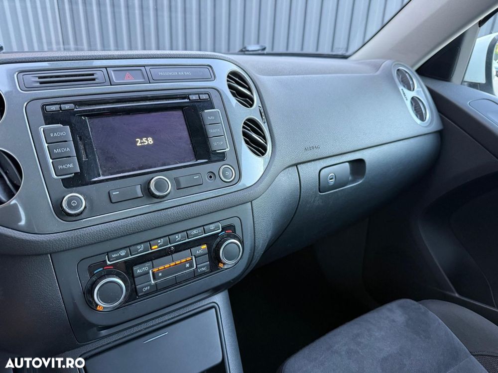 Volkswagen Tiguan - 8