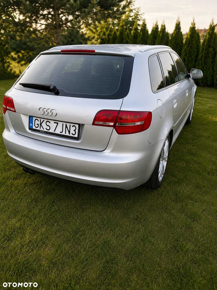 Audi A3 Sportback - 3
