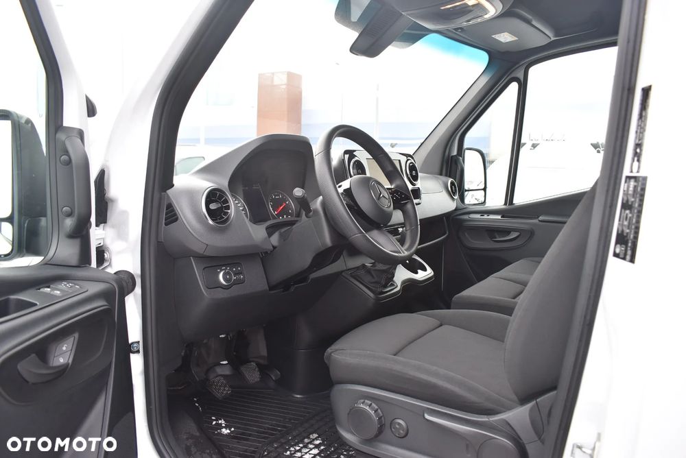 Mercedes-Benz 317 CDI LONG PRO 907.635 - 8