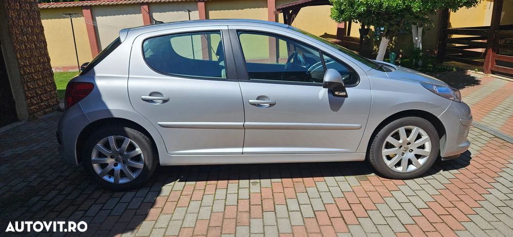 Peugeot 207 1.6E Sport Pack - 2