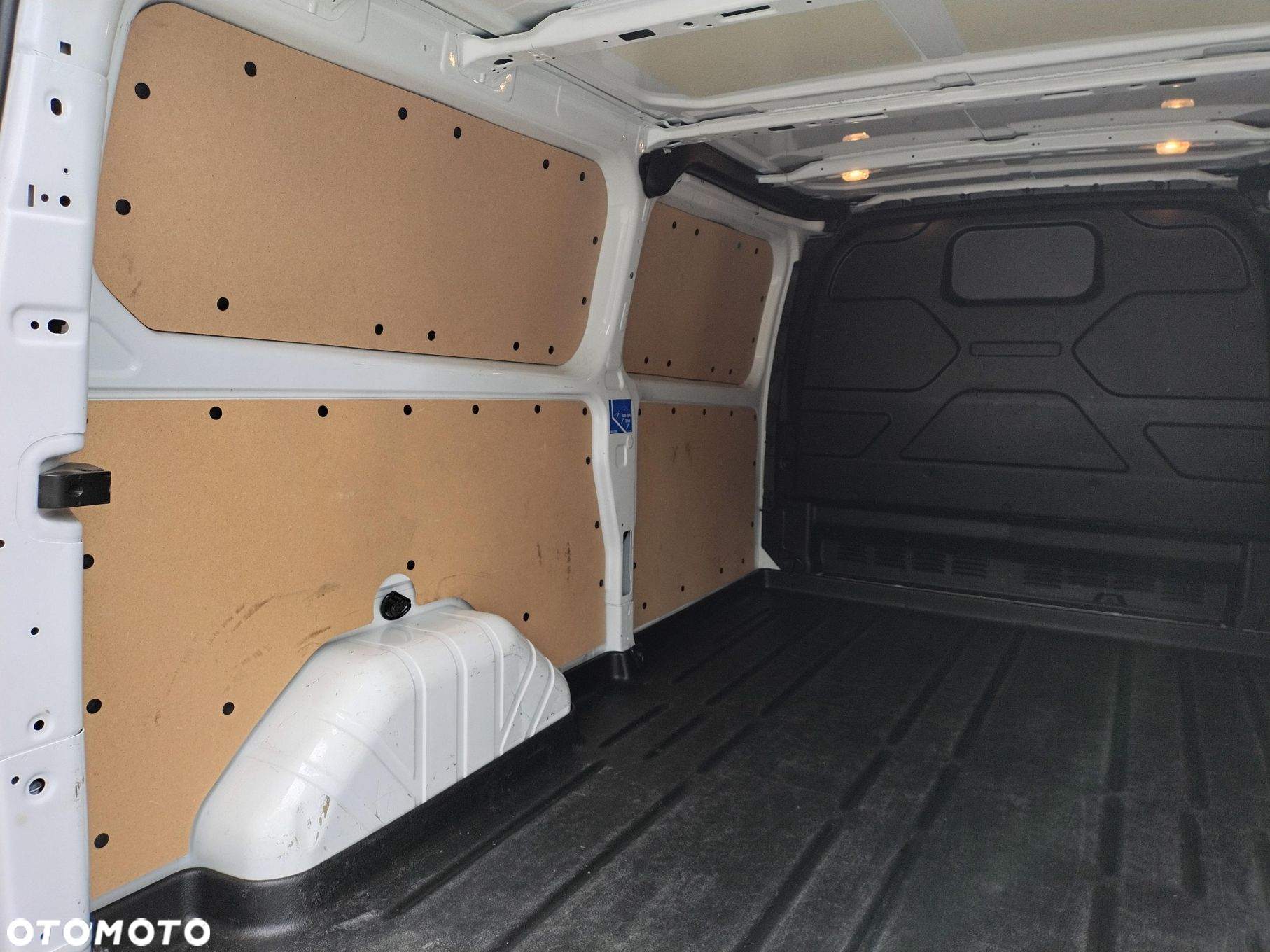 Ford Transit Custom - 13