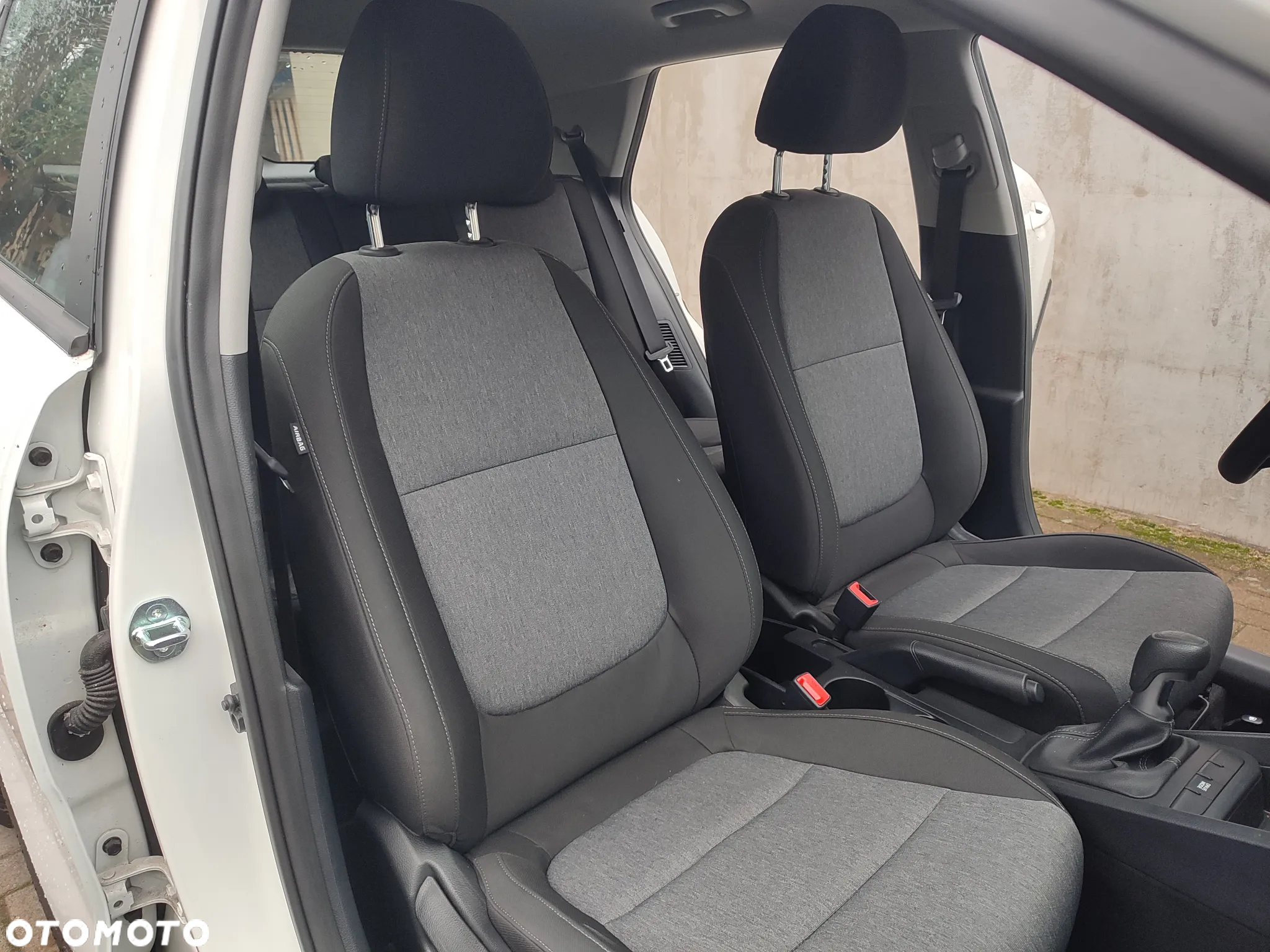Kia Stonic - 36