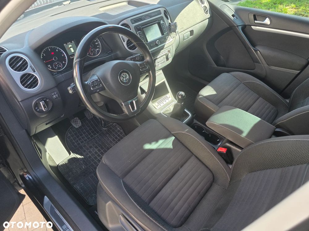 Volkswagen Tiguan - 16