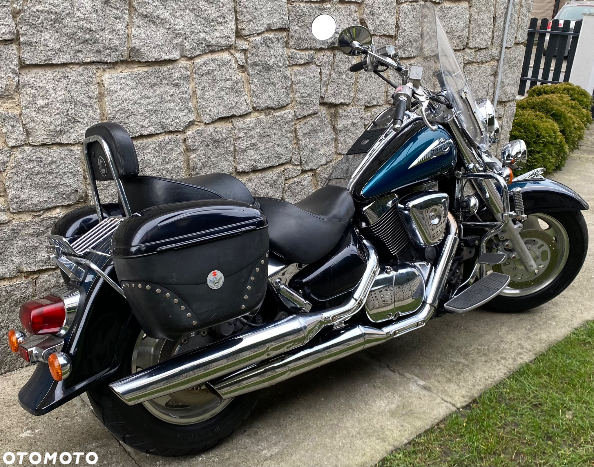 Suzuki Intruder - 3