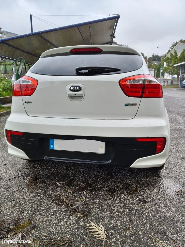 Kia Rio - 3