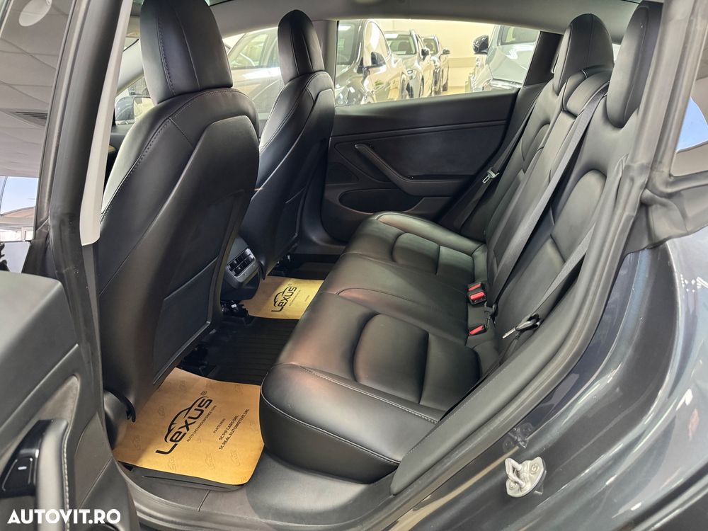 Tesla Model 3 Langstreckenbatterie Allradantrieb Dual Motor - 17