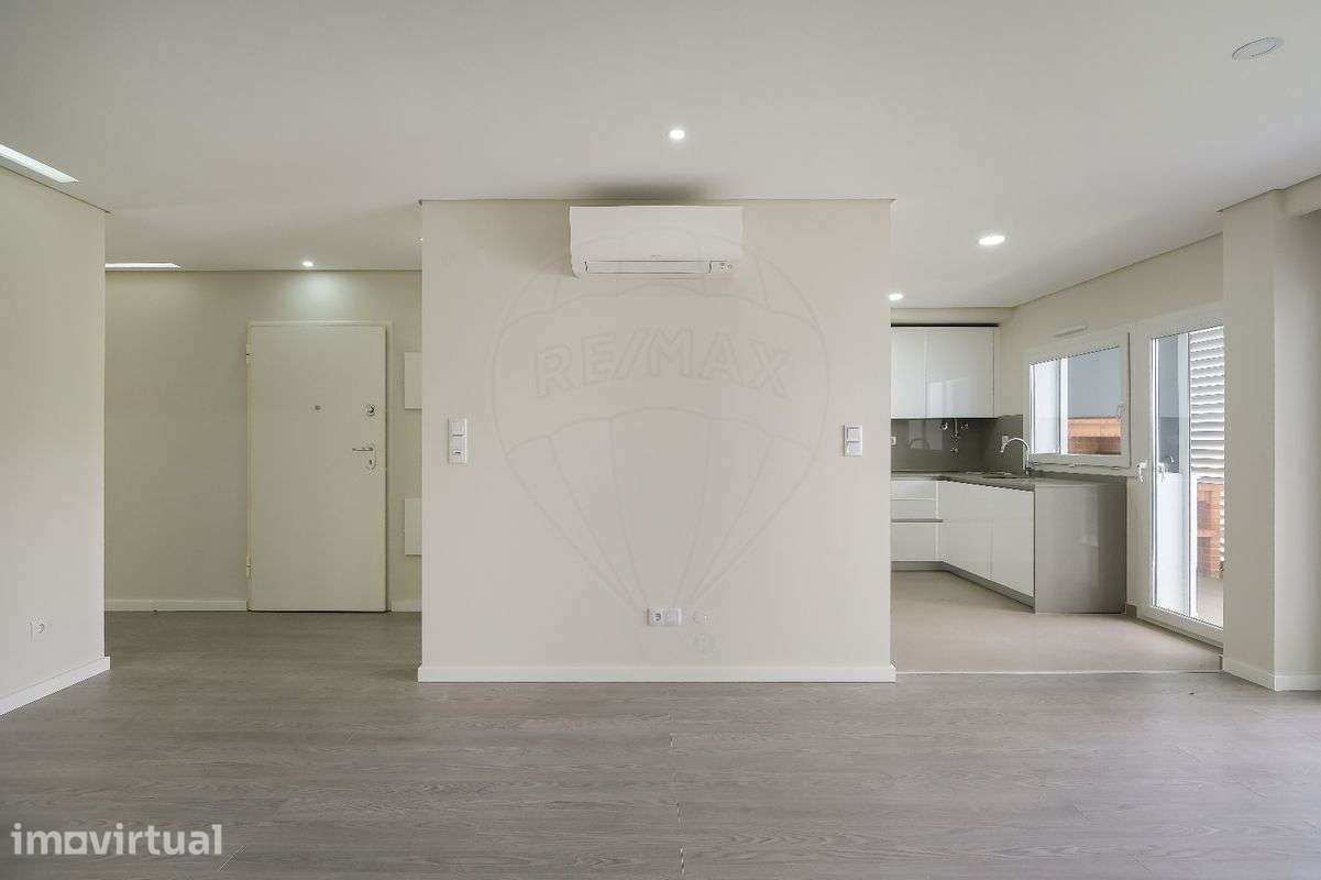 Apartamento T2 para arrendamento - Grande imagem: 2/17