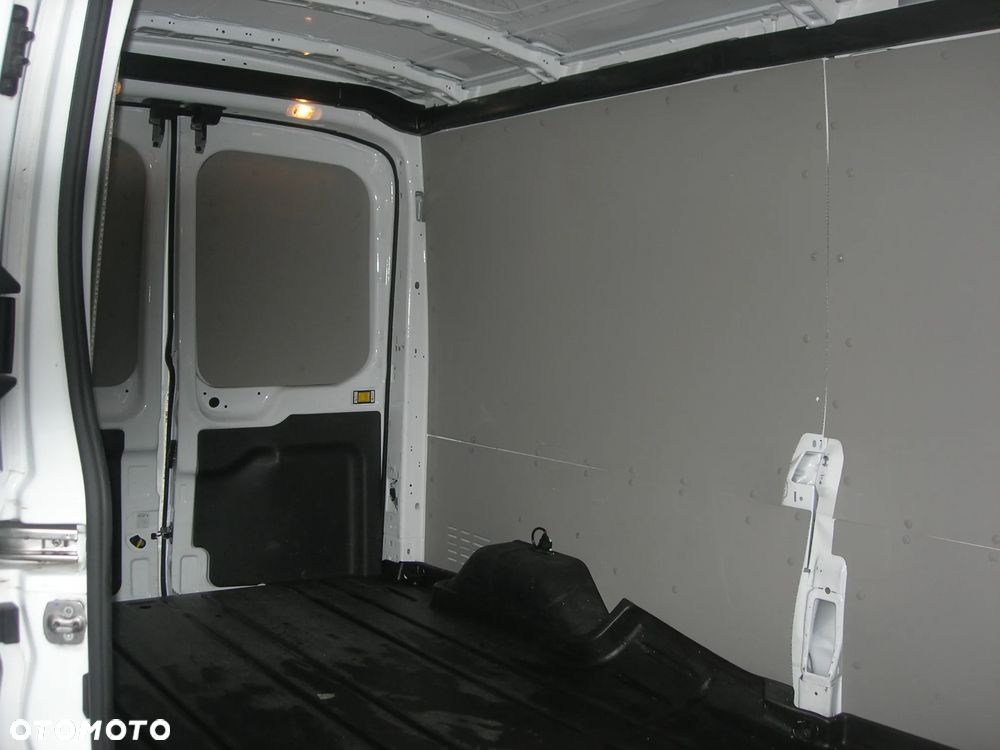 Ford Transit E350 L3H2 - 12