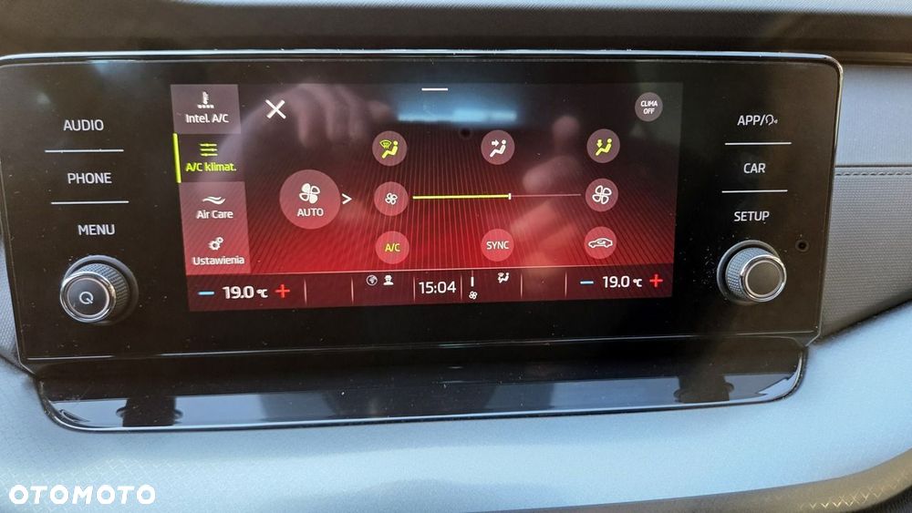 Skoda Octavia 1.5 TSI Ambition - 19
