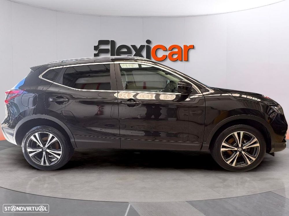Nissan Qashqai 1.5 dCi N-Connecta - 9
