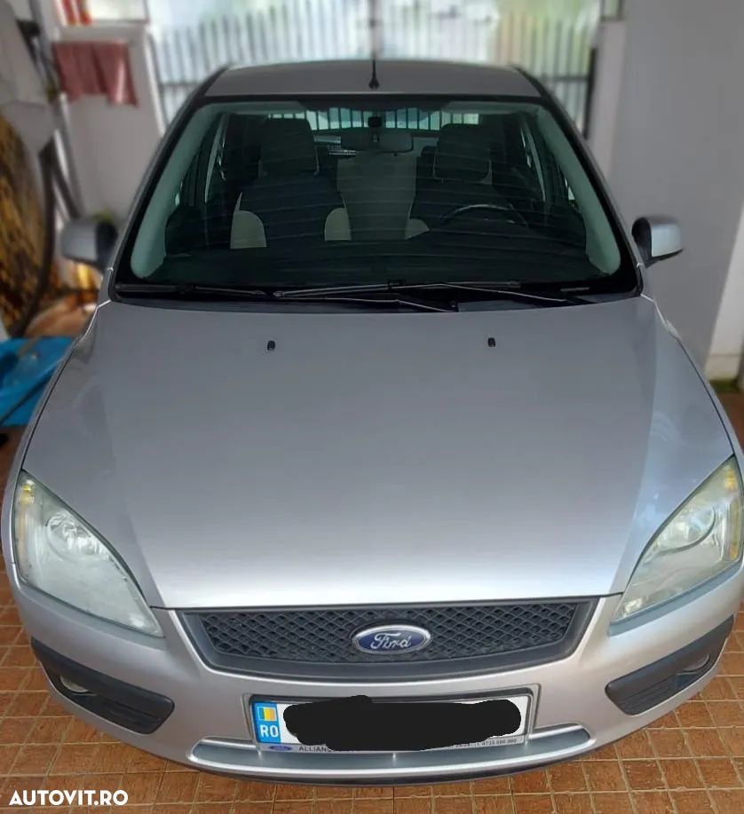 Ford Focus 1.6i Trend - 1