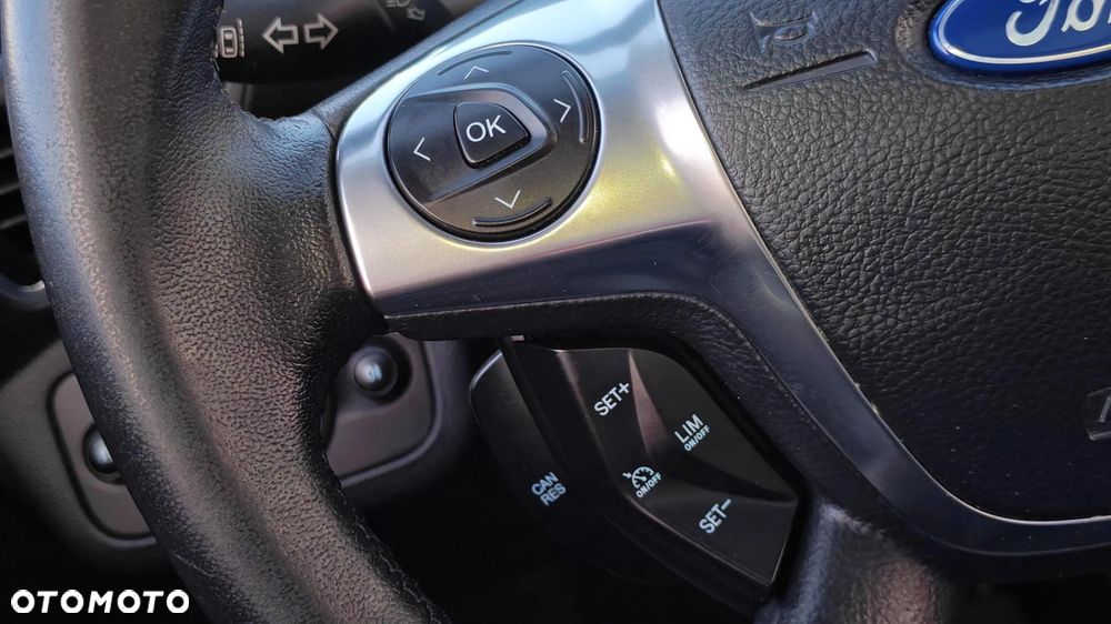 Ford Kuga 2.0 TDCi 4x4 Titanium - 32