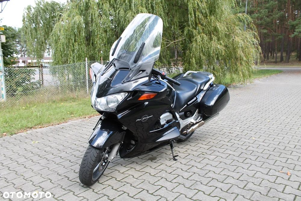 Honda ST - 2