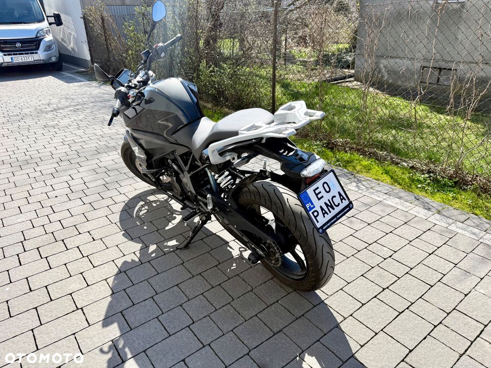 BMW G - 4