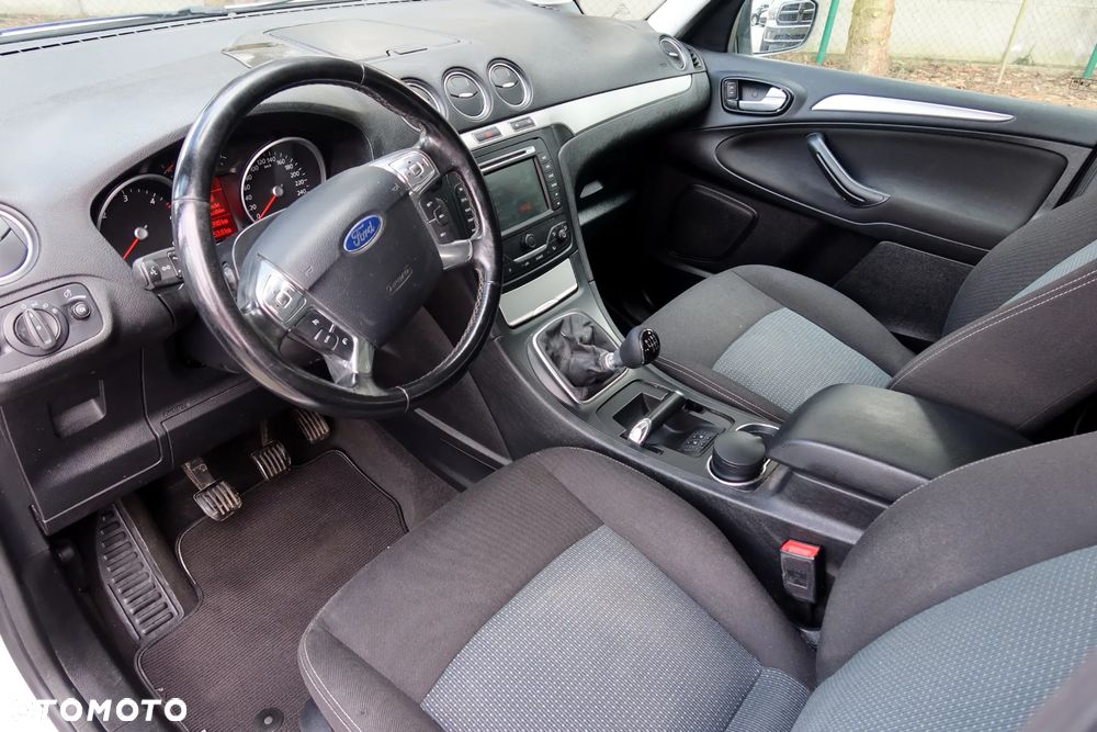 Ford Galaxy 2.0 TDCi Titanium - 9