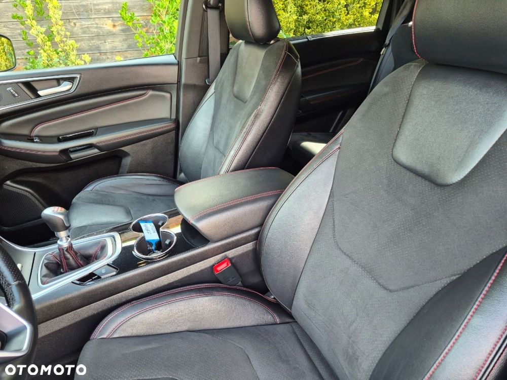 Ford S-Max - 21