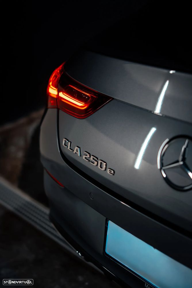 Mercedes-Benz CLA 250 e AMG Line - 5