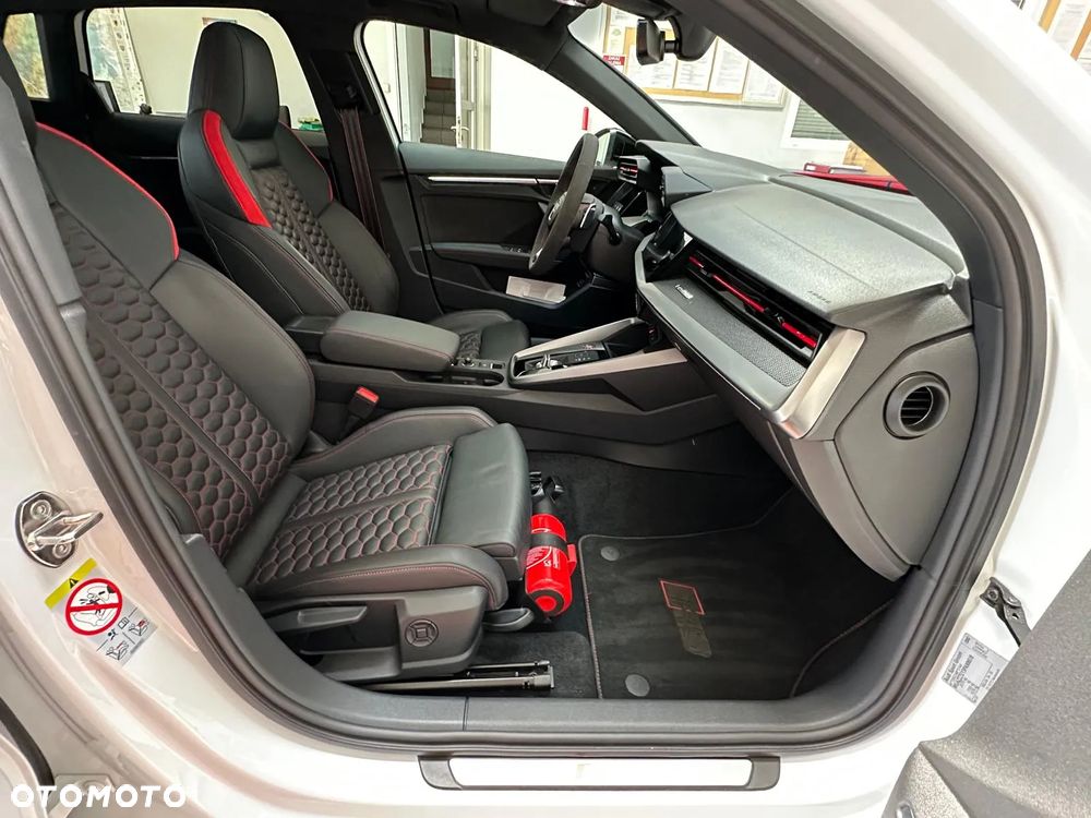 Audi RS3 Sportback - 15