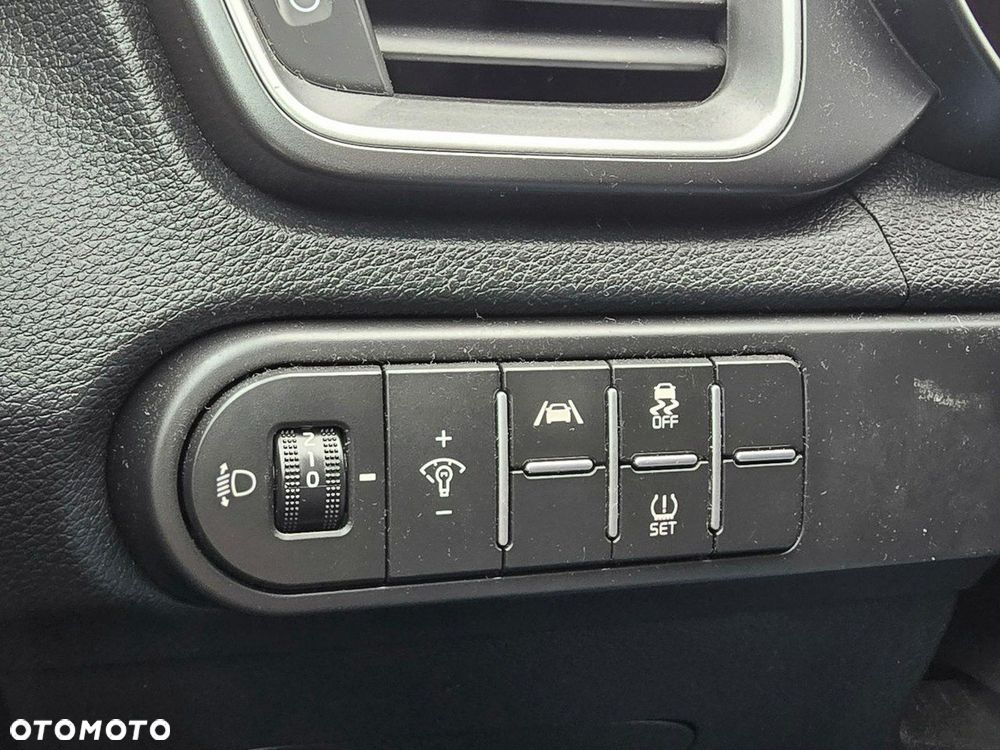 Kia Ceed - 19