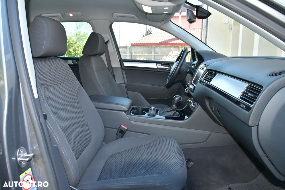 Volkswagen Touareg 3.0 V6 TDI BMT - 9