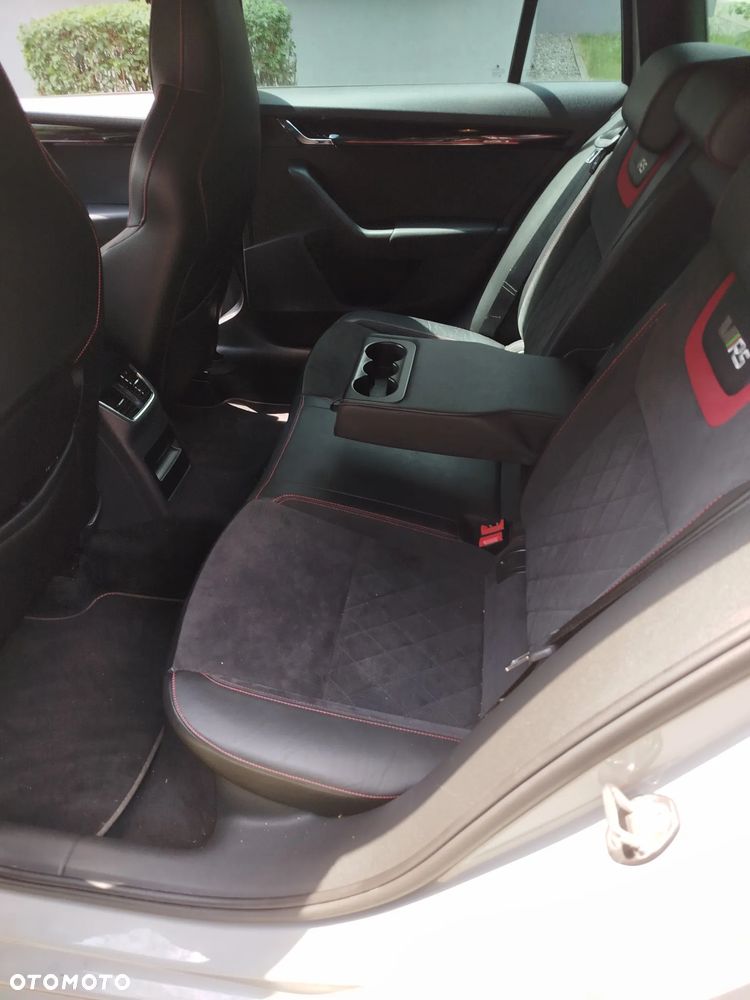 Skoda Octavia - 8