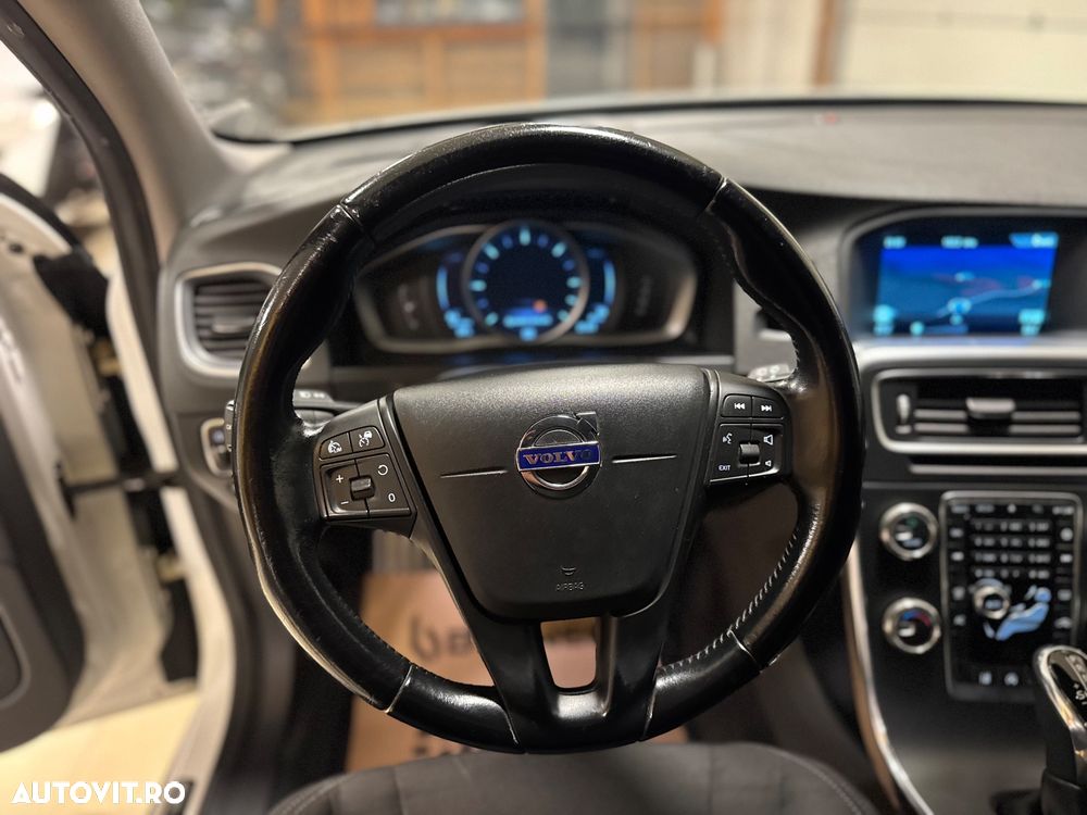 Volvo V60 D3 Geartronic Kinetic - 14