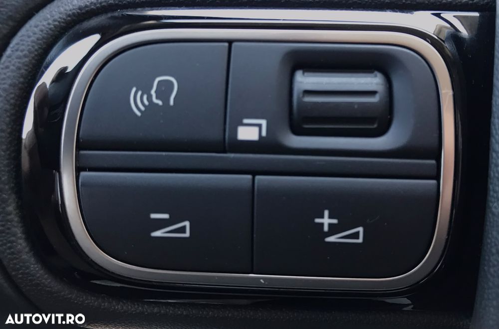 Citroën C3 1.2 PureTech S&S EAT6 Shine - 17