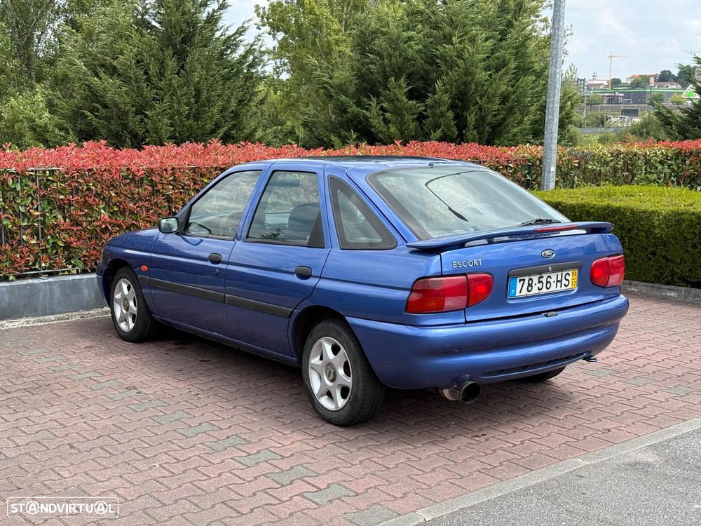 Ford Escort 1.3 CL - 4