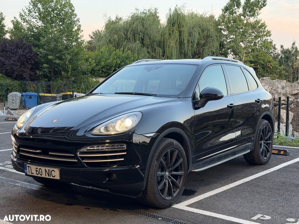 Porsche Cayenne - 1
