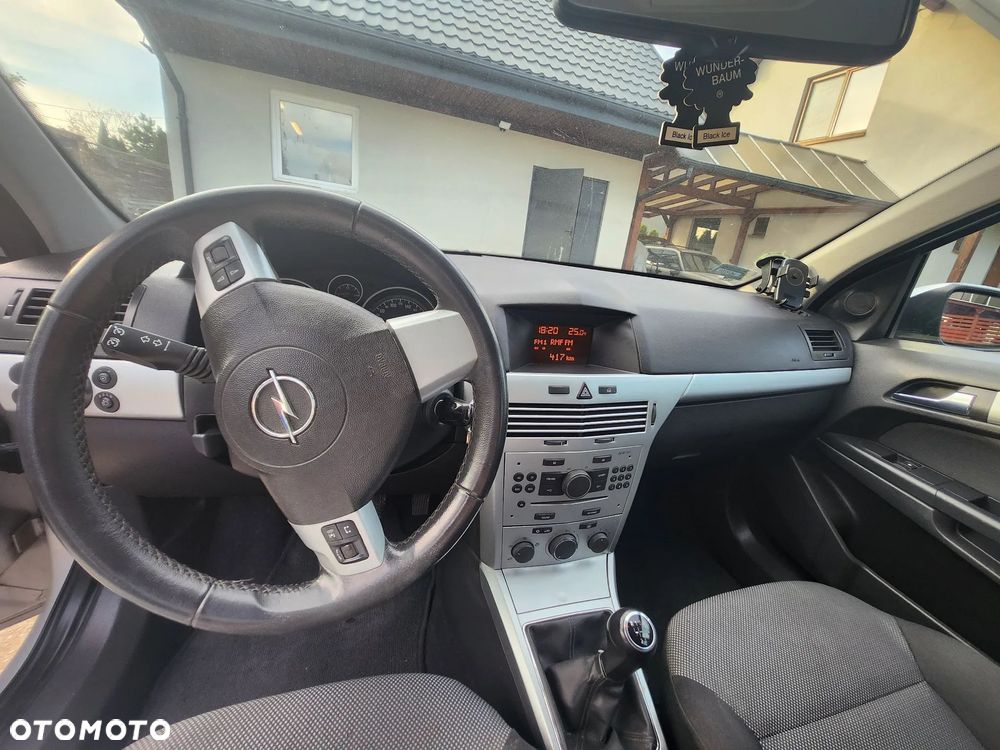 Opel Astra 1.6 - 10