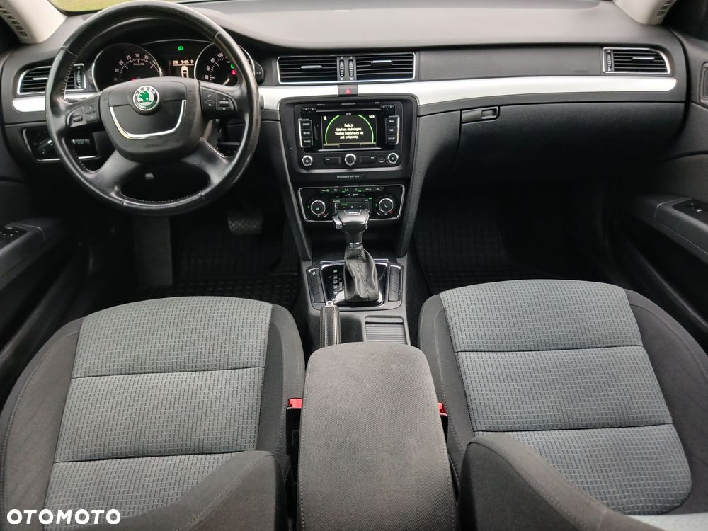 Skoda Superb 2.0 TDI DSG Ambition - 7