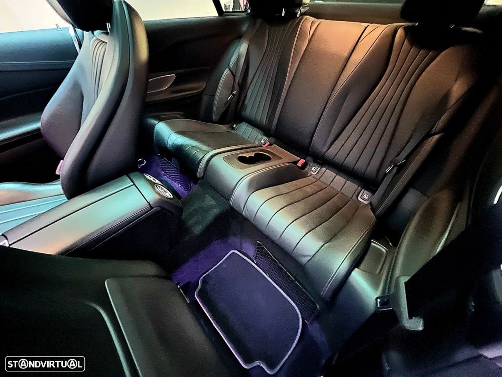 Mercedes-Benz E 300 d AMG Line - 16