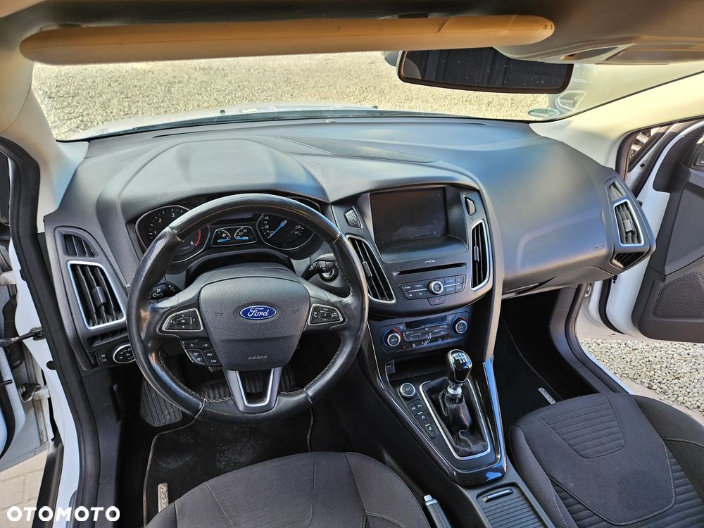 Ford Focus 2.0 TDCi Titanium ASS - 24