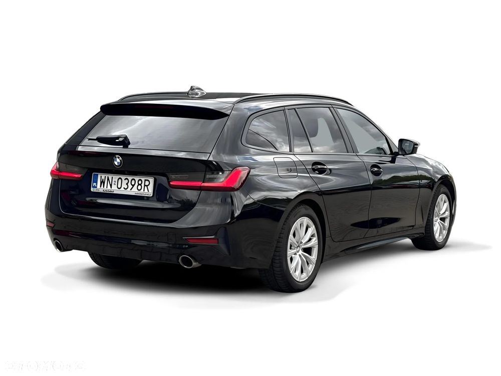 BMW Seria 3 320i - 7